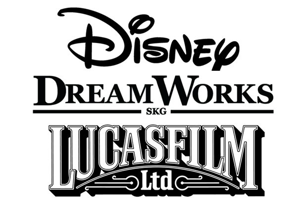 Kurtka wiosenna przeciwdeszczowa Star Wars (140 / 10Y) Kurtka wiosenna przeciwdeszczowa Star Wars (140 / 10Y)